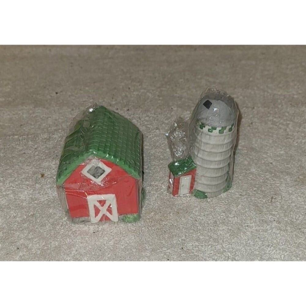 Cow Barn And Silo Salt And Pepper Shakers